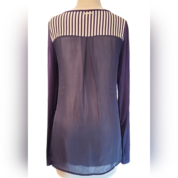 Michael Kors size XS blue/white top - Picture 5 of 9